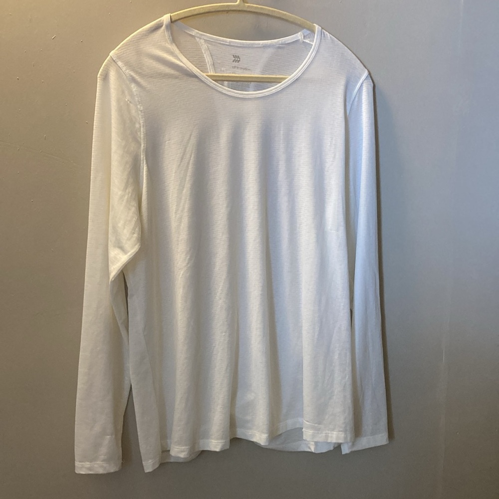 All in motion tops | Athletic top | Color: White | size:XXL | Long Sleeves - Picture 1 of 3
